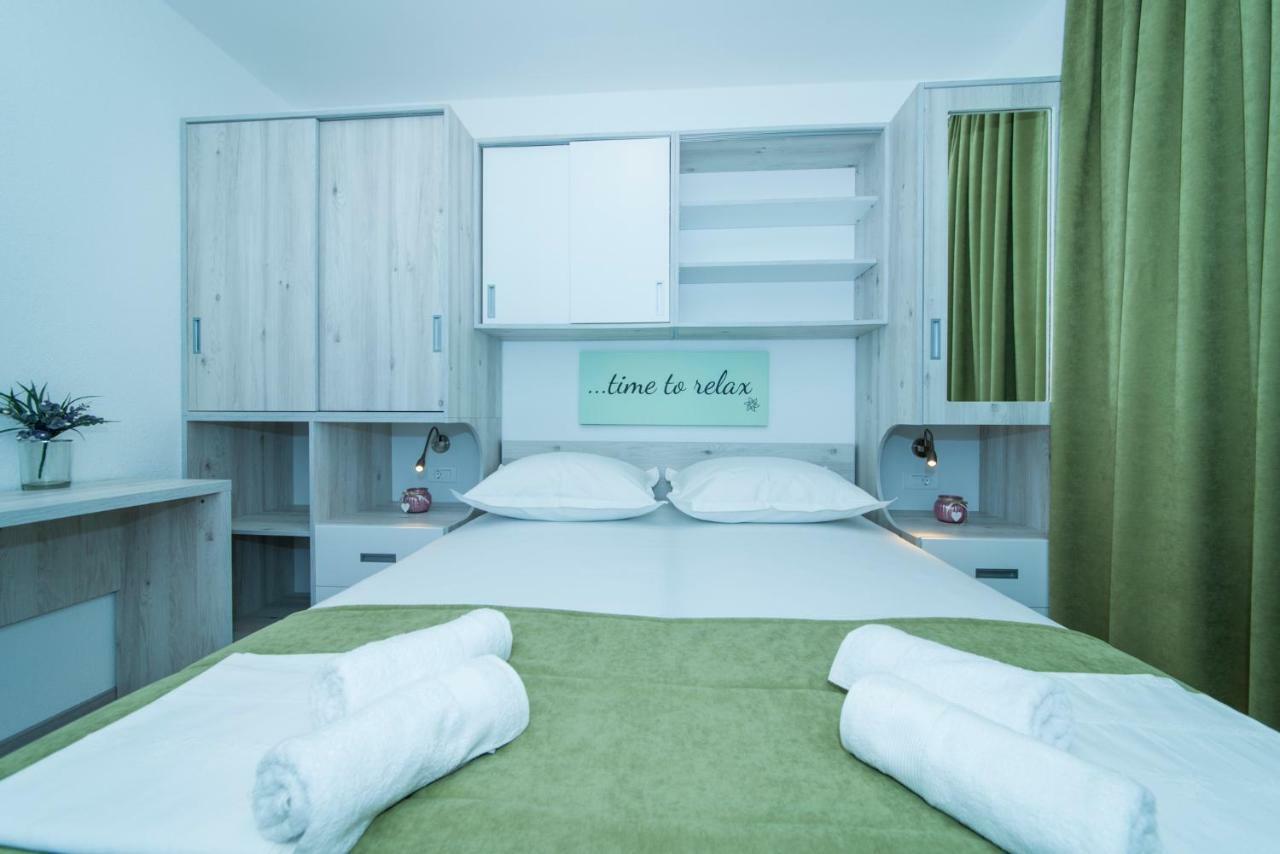 Apartmani Spiline - Mia บาชกาโวดา ภายนอก รูปภาพ