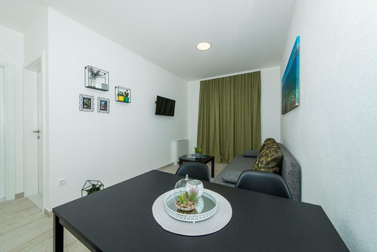 Apartmani Spiline - Mia บาชกาโวดา ภายนอก รูปภาพ