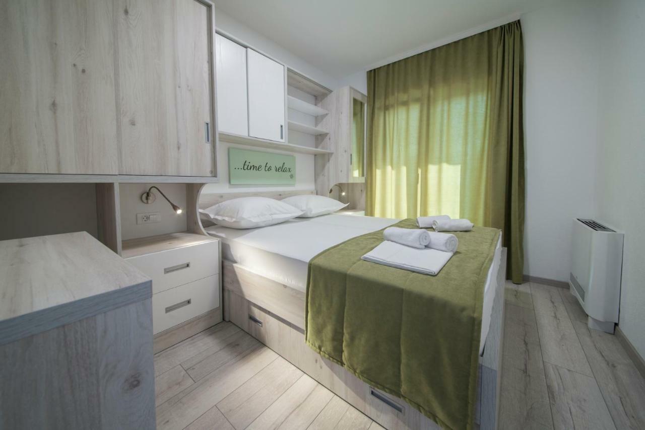 Apartmani Spiline - Mia บาชกาโวดา ภายนอก รูปภาพ