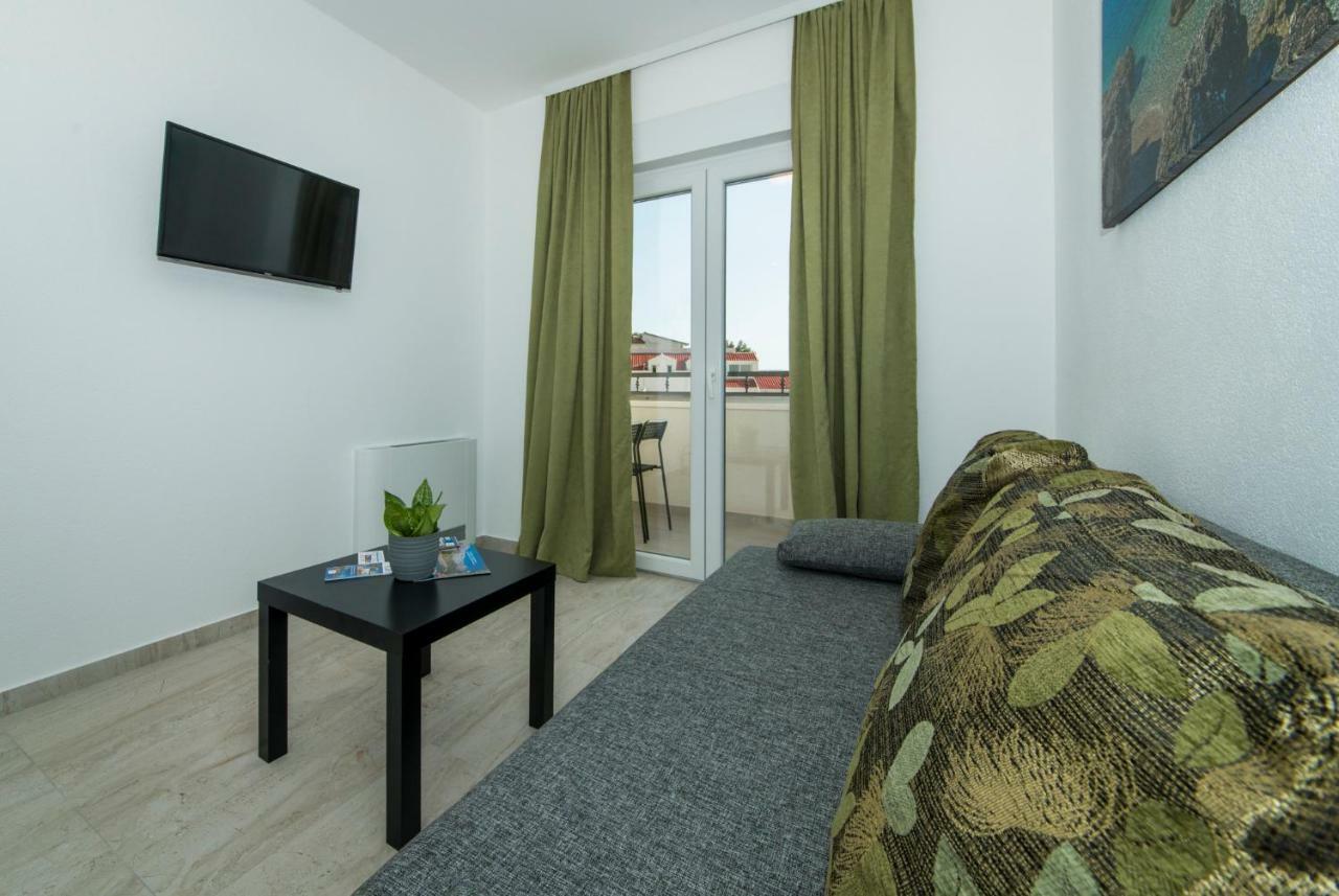 Apartmani Spiline - Mia บาชกาโวดา ภายนอก รูปภาพ